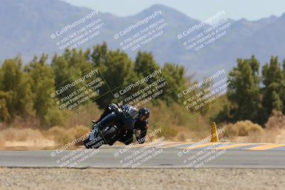 media/Apr-09-2023-SoCal Trackdays (Sun) [[333f347954]]/Turn 7 (1135am)/